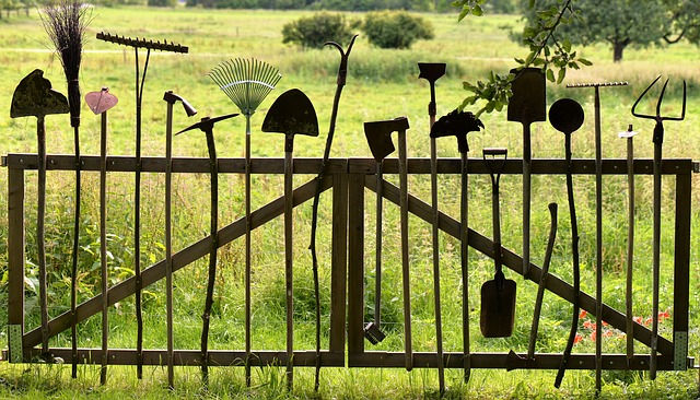 garden tools CC0